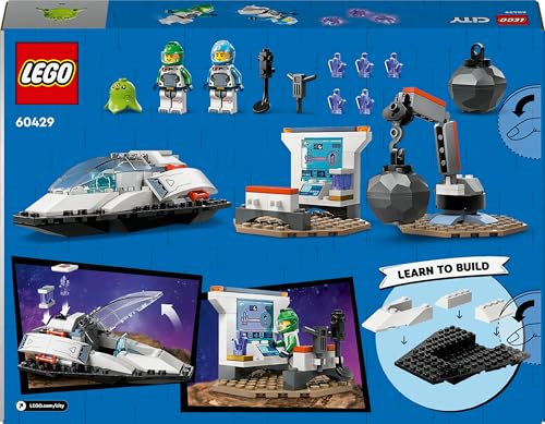 LEGO City Spaceship and Asteroid Discovery Set featuring an alien figure and two astronaut minifigures for imaginative play.
