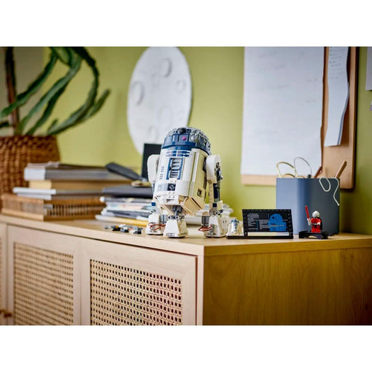 LEGO Star Wars 75379 R2-D2 Building Toy - Play and Display Droid Figure with Rotating Head, Periscope & Tools - incl. a Darth Malak Minifigure - Gift for 10+ Year Old Boys & Adult Fans