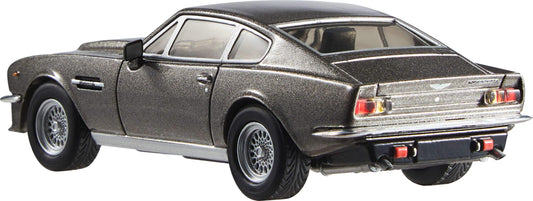Hot Wheels Premium Aston Martin, 1:43rd Scale Vehicle, Officially Licensed Replicas for Adult Collectors, Real Riders Tires, Metal/Metal Body & Chassis, HWT12