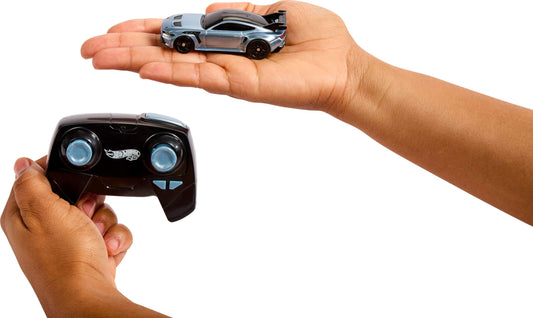 Hot Wheels RC Toy Car, Full-Function Remote-Control 1:64 Scale Ford Mustang, Booster Button to Race & Stunt Onor Off-Track, Recharge with USB Cable