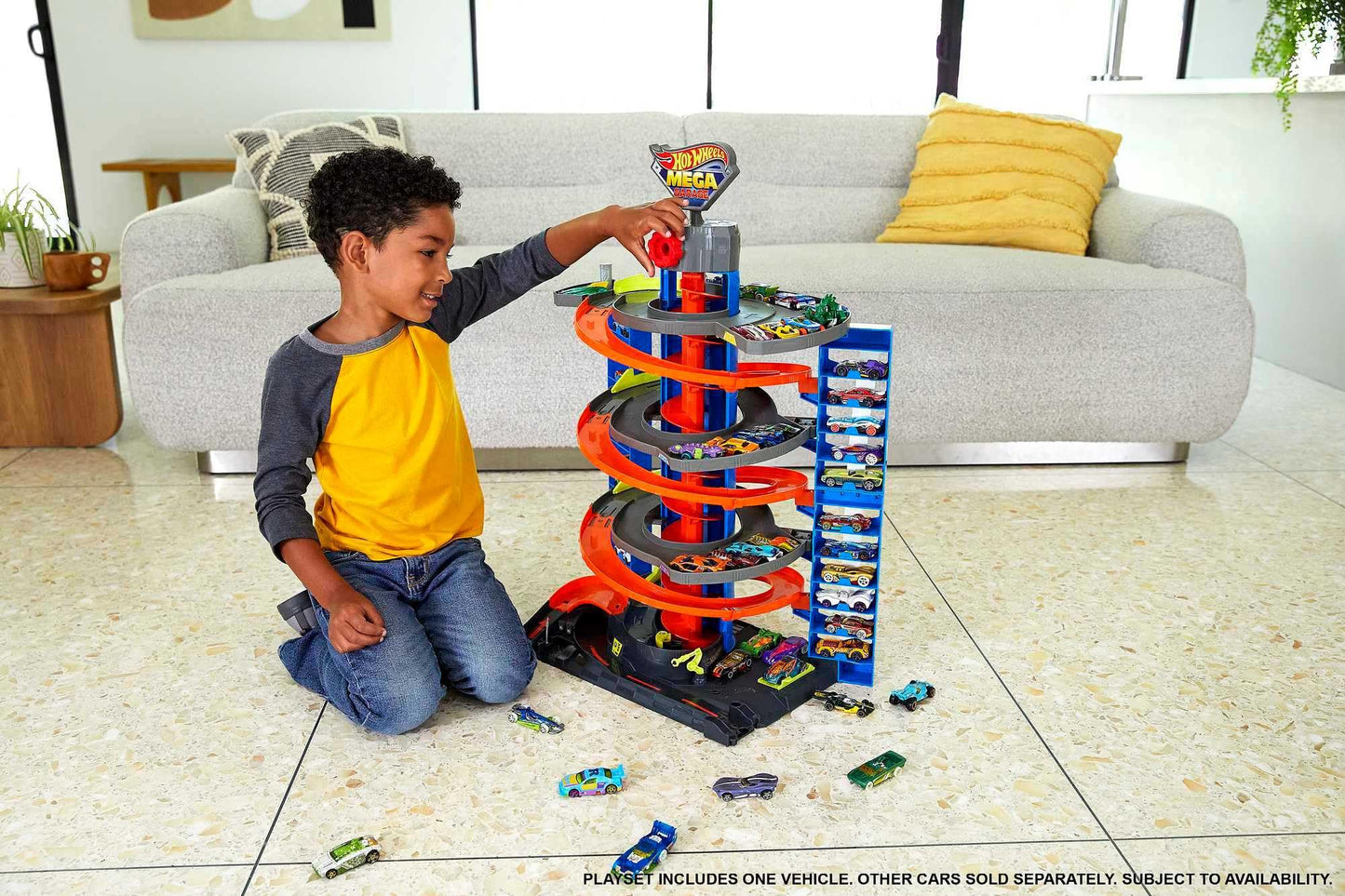 Hot Wheels City Mega Garage Playset with Corkscrew Elevator & Storage for 60+ Cars, Includes 1 Hot Wheels 1:64 Scale Vehicle, Gift for Kids 4 Years Old & Up, HFH03