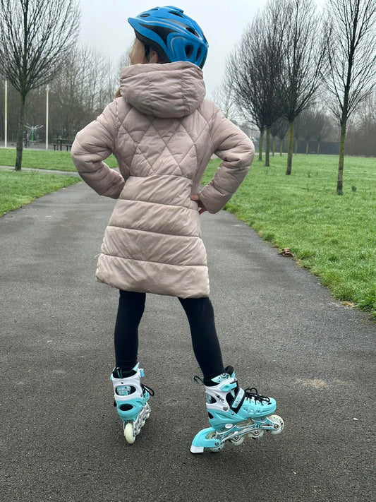 Scale Sports - Adjustuble Roller Skates with light up wheels for children and adults - Kids Inline Roller Skates (purple, UK 5-7 (EU 38-41) L)