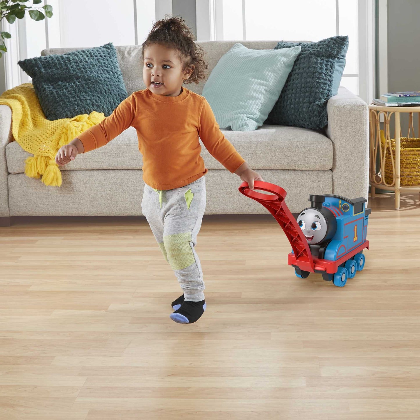 Thomas & Friends Biggest Friend Thomas pull-along toy train engine with storage for preschool kids ages 2 years and older, HHN32
