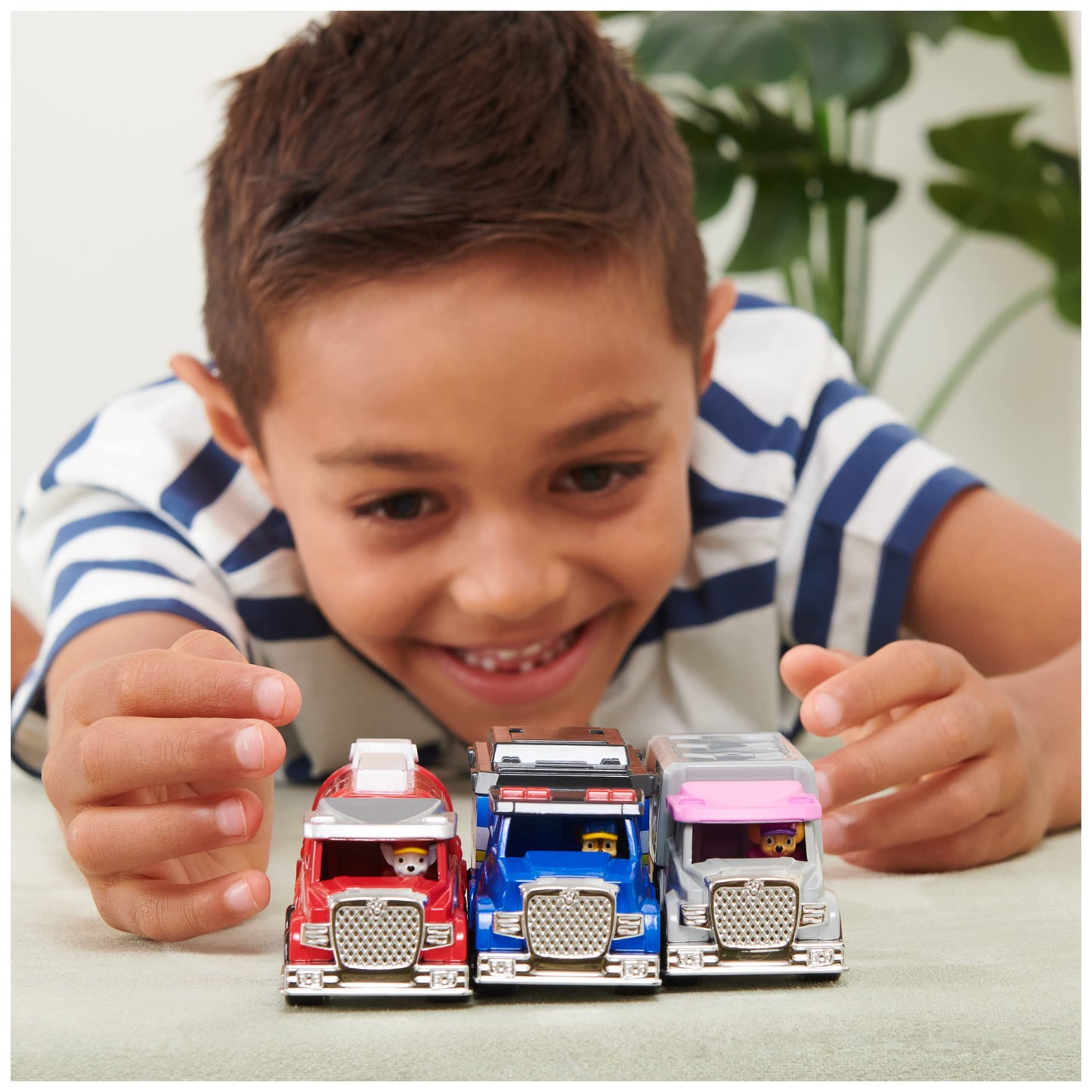 Paw Patrol, True Metal Chase, Marshall and Skye Collectible Big Truck Pups Toy Trucks (Amazon Exclusive) 1:55-Scale, Kids’ Toys for Ages 3 and up