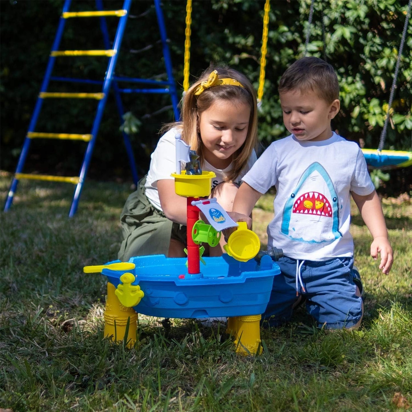 Inside Out Toys Sand and Water Play Table, Pirate Ship with Water Slide and Water Spin Wheel, Plenty of Accessories to enjoy Sand or Water Play