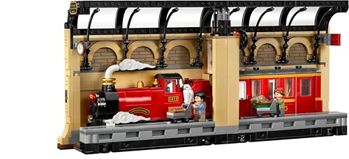 LEGO Harry Potter Hogwarts Express set featuring train toy, Ron Weasley minifigure, and Hedwig and Scabbers figures.
