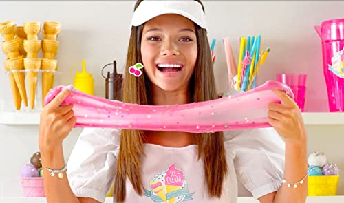Canal Toys So Slime DIY fluffy slime kit with scented slime, shakers, powders, decorations, in a storage case for children 6+