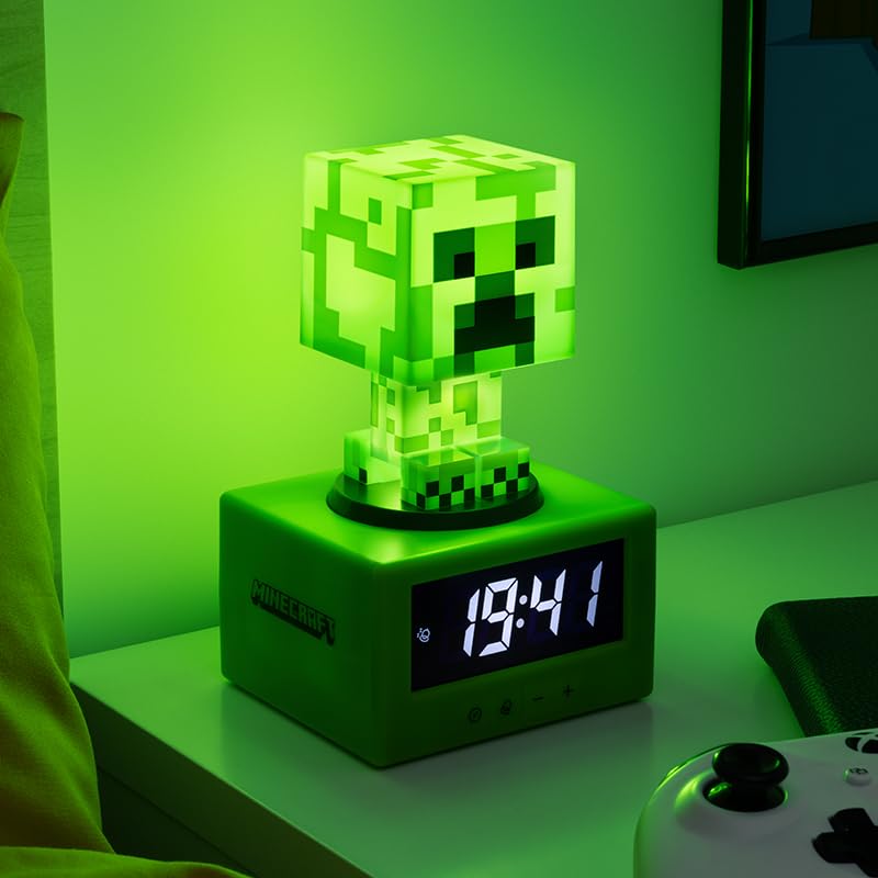 Paladone Minecraft Creeper Alarm Clock - Officially Licensed, In-Game Music & Night Light for Kids & Tweens, Gaming Room Accessory