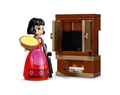 LEGO Disney Wish King Magnifico's Castle Buildable Toy from the Wish Movie with Asha, Dahlia and King Magnifico Mini-Dolls plus Star Figure, for 7 Plus Year Old Girls, Boys, Kids 43224