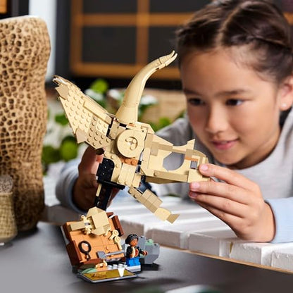LEGO Jurassic World Dinosaur Fossils: Triceratops Skull Model, Dinosaur Toy for 9+ Year Old Boys & Girls, with Opening Jaw & Display Stand, Birthday Gift Idea 76969