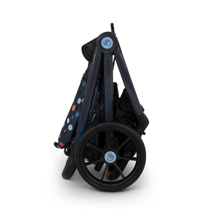 Cosatto Giggle 4 travel system with pram, pushchair, carrycot, infant car seat, raincover, compact fold, suitable for 0-25kg.