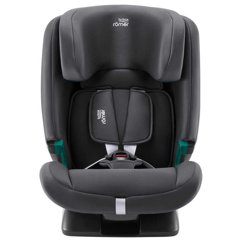 Britax Römer EVOLVAFIX car seat in midnight grey with ISOFIX for children 76-150cm, suitable from 15 months to 12 years.