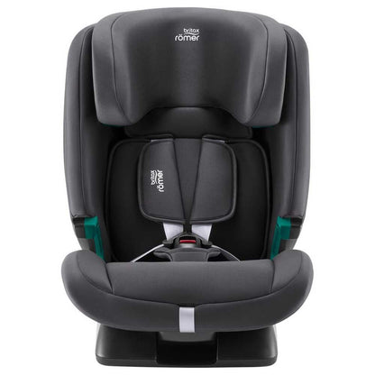 Britax Römer EVOLVAFIX car seat in midnight grey with ISOFIX for children 76-150cm, suitable from 15 months to 12 years.