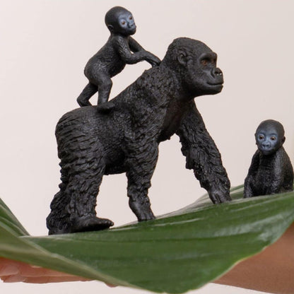 SCHLEICH Wild Life, Monkey Jungle Animal Toys for Boys and Girls, Gorilla Family Set with Gorilla Mother and Babies, Ages 3+