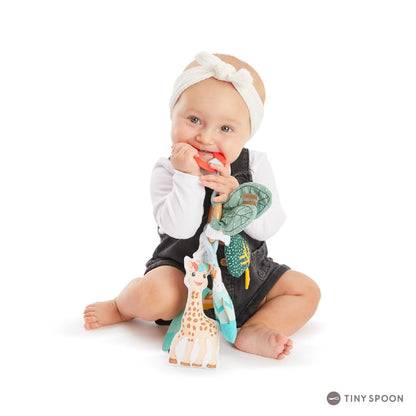 Sophie la girafe Sensory Activity Ring – Baby Teething Toy with Rattle, Crinkle Sounds & Textures – BPA-Free, Natural Rubber & Fabric – Attaches to Stroller/Car Seat – Washable, Gift-Ready for Infants