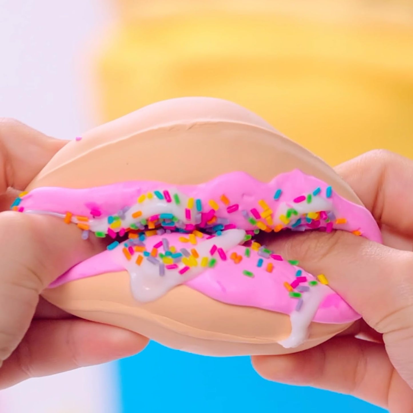 Canal Toys So Slime Sensations Sugary Crush Deluxe Pack featuring dessert slime kit with milkshake, waffles, donuts, and 25+ accessories.