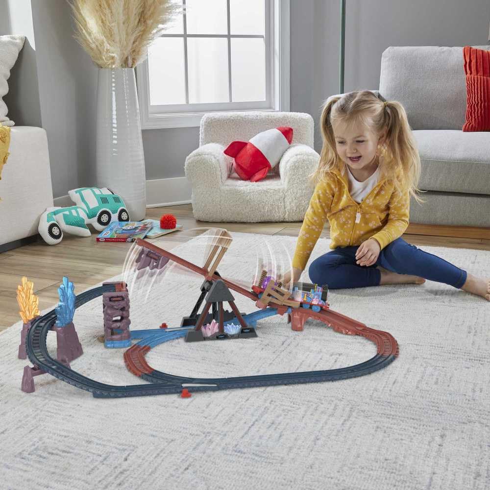 Thomas & Friends Motorized Toy Train Set Crystal Caves Adventure with Thomas, Tipping Bridge & 8 Ft of Track for Preschool Kids Ages 3+ Years, HMC28