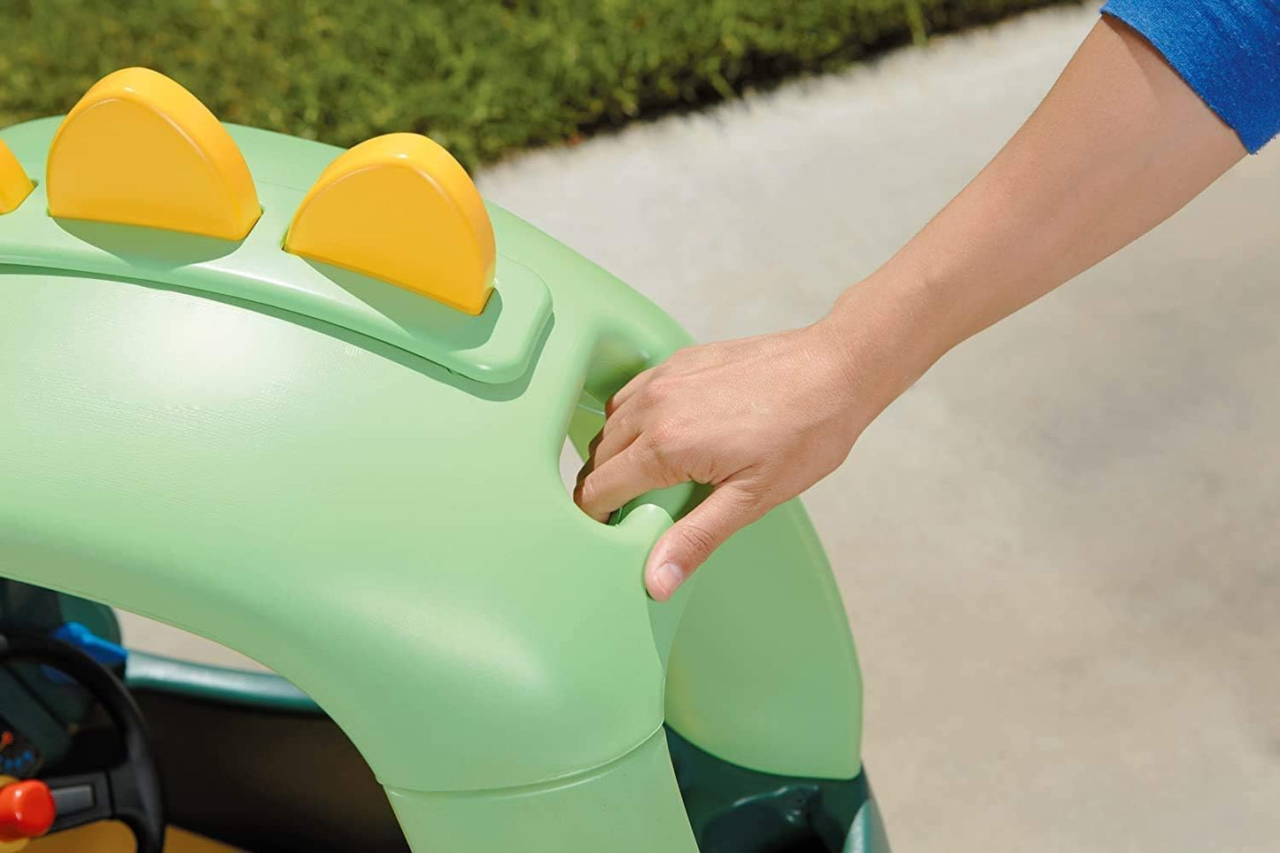 little tikes Cozy Coupe Dino - Ride On for Kids with Real Working Horn, Clicking Ignition Switch, & Fuel Cap - For Kids 18 Months - 5 years
