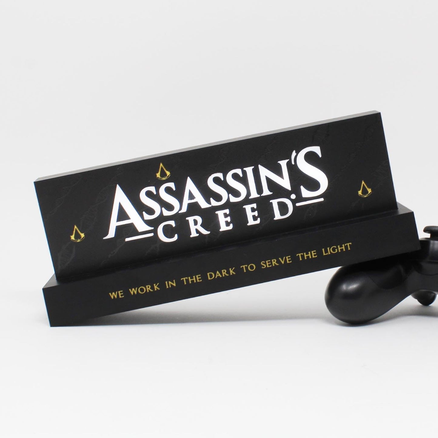 Neamedia Assassin's Creed logo LED lamp, officially licensed, suitable for living room or office, compatible with mobile, Xbox, PS5, and PC