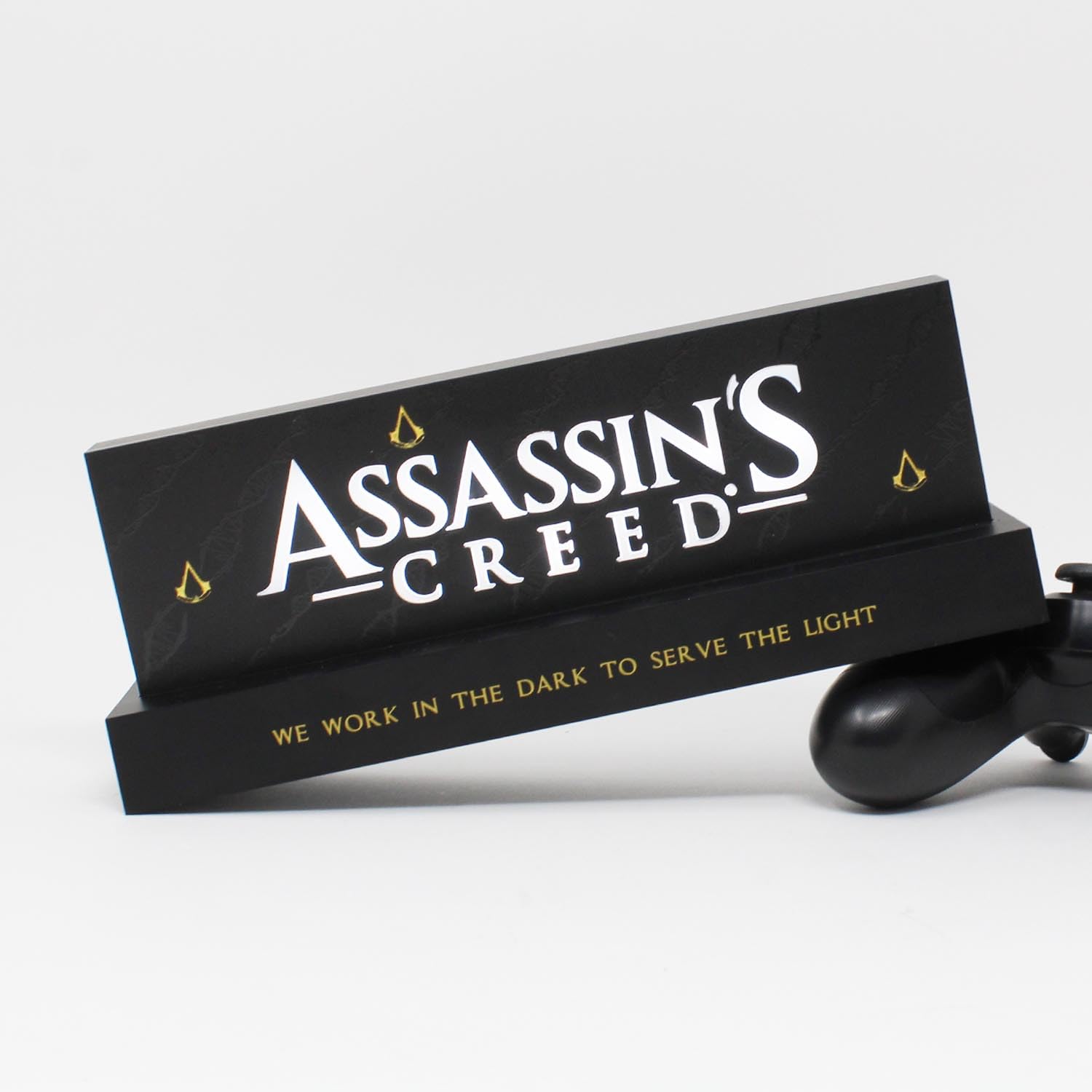 Neamedia Assassin's Creed logo LED lamp, officially licensed, suitable for living room or office, compatible with mobile, Xbox, PS5, and PC