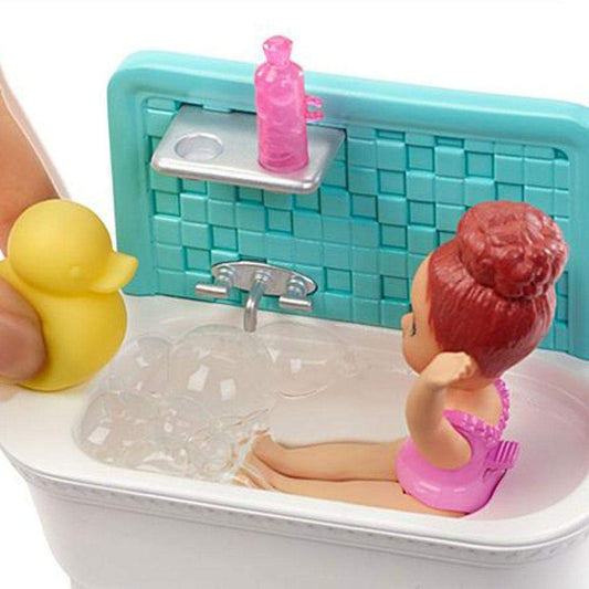 Barbie Babysitters Inc Playset with Skipper doll, movable arms, and colorful bathtub for imaginative play.