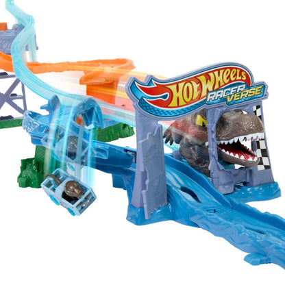 Hot Wheels Toy Car Track Set, RacerVerse Jurassic World Crash & Splash Playset with Die-Cast Velociraptor Vehicle, Dinosaur Race with Spinosaurus, JFP32