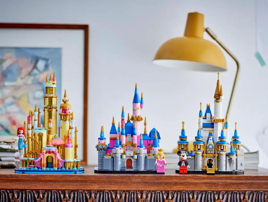 LEGO Mini Disney Sleeping Beauty Castle 40774 Building Set with Princess Aurora Mini-Doll, 528 Pieces, for Ages 12+