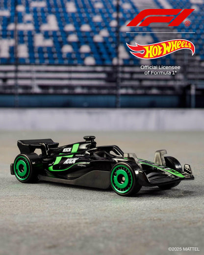 Hot Wheels Formula 1 5-pack of 1:64 scale die-cast toy cars featuring vibrant F1 racing team designs.