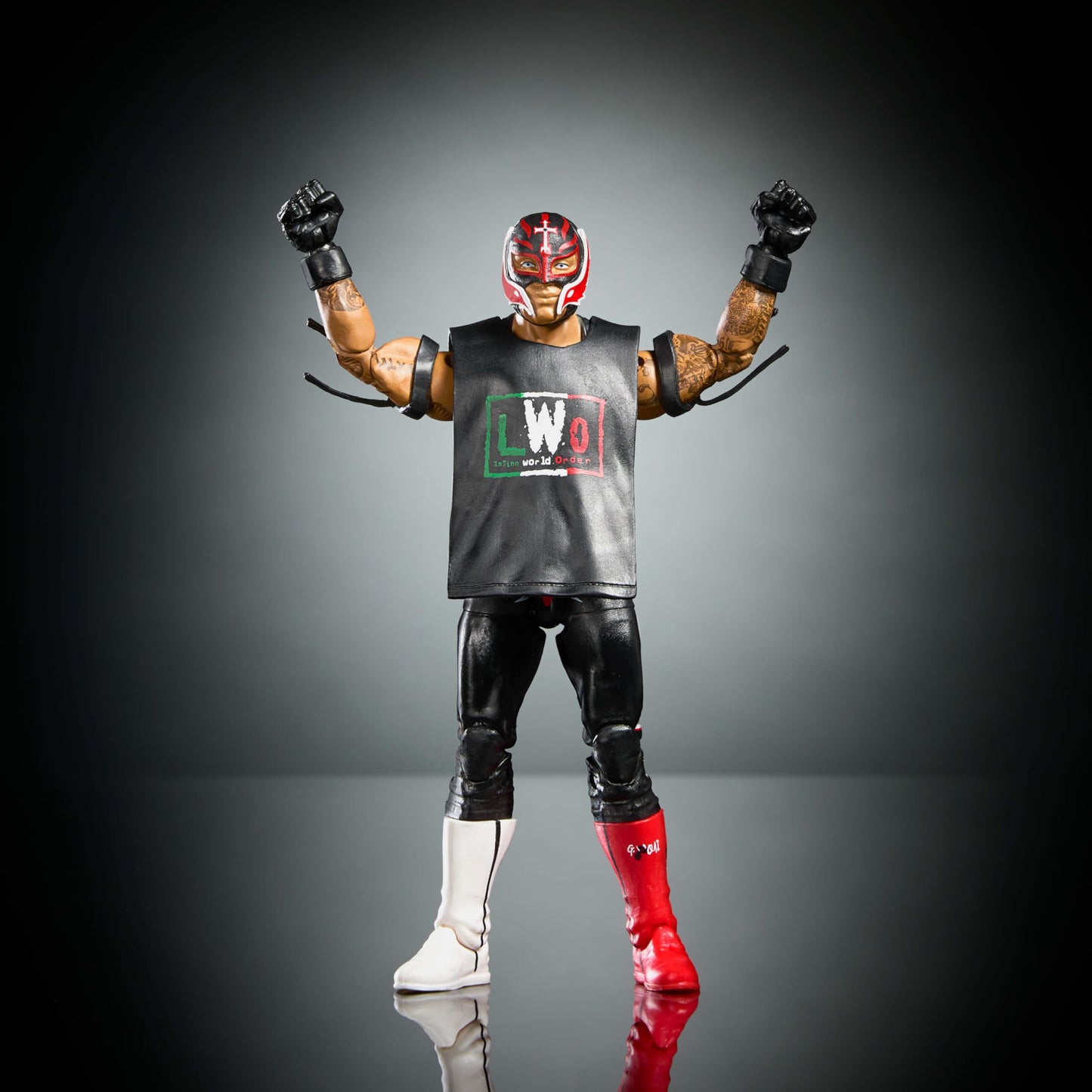 Mattel WWE Elite Collection Top Picks Action Figure & Accessory Set, Rey Mysterio 6" Collectible with Interchangeable Hands, Ring Gear and 25 Articulation Points