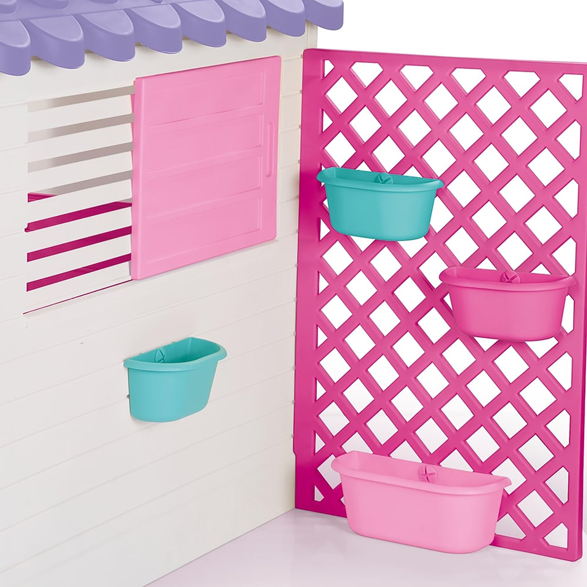 Dolu plastic playhouse for kids with electronic doorbell, suitable for outdoor and indoor garden play for children aged 2 years and up.