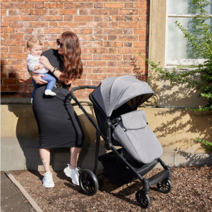 Ickle Bubba Star 3-in-1 Travel System with Astral Group 0+ Car Seat – Convertible Pram & Pushchair, Suitable from Birth to 15kg (Approx. 3 Years*), Spacious Basket & All-Terrain Wheels (Space Grey)