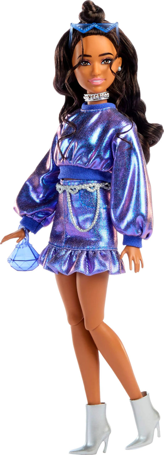 Barbie Deluxe Style Doll #7 in Metallic Blue Top and Skirt, Wavy Brown Hair, Accessories like Silvery Jewelry, Crystal Handbag and Sunglasses, JFP42