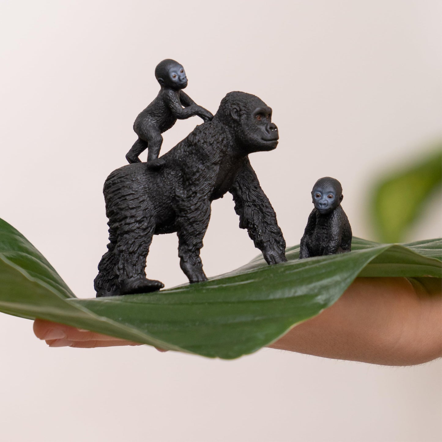SCHLEICH Wild Life, Monkey Jungle Animal Toys for Boys and Girls, Gorilla Family Set with Gorilla Mother and Babies, Ages 3+