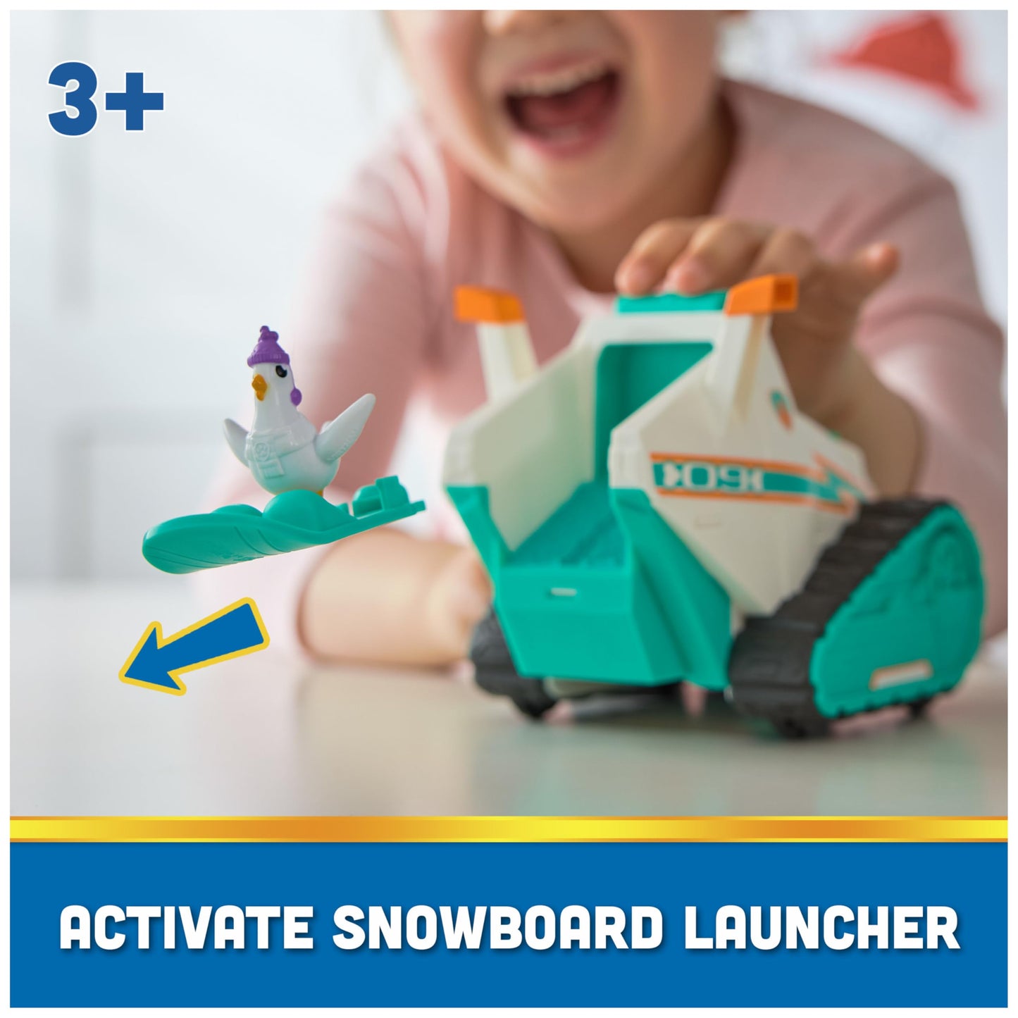 Paw Patrol Everest Deluxe Snowmobile, with Projectile Launcher, Snowboard and Collectible Action Figures, Kids’ Toys for Boys & Girls Ages 3+