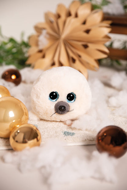 NICI 49176 Kuscheltier Robbe Boubelle weiß schlenkernd Phoque Cuddly GLUBSCHIS Seal 15cm White Dangling-Sustainable Made Plush, Cute Soft Toy to Cuddle and Play with, for Children & Adults, Gift idea