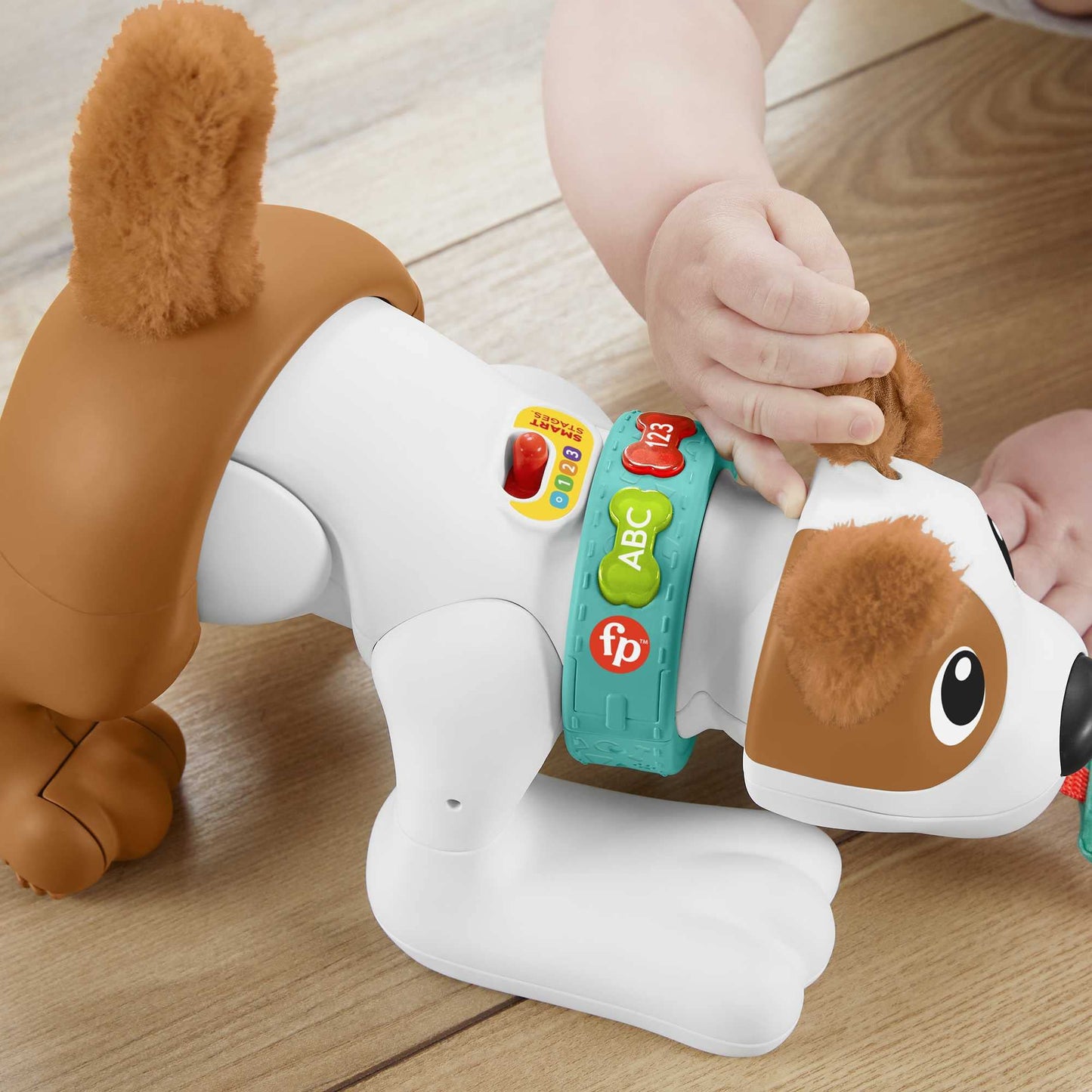 Fisher-Price 123 Crawl With Me Puppy, electronic dog infant crawling toy with music and Smart Stages learning content for infants and toddlers