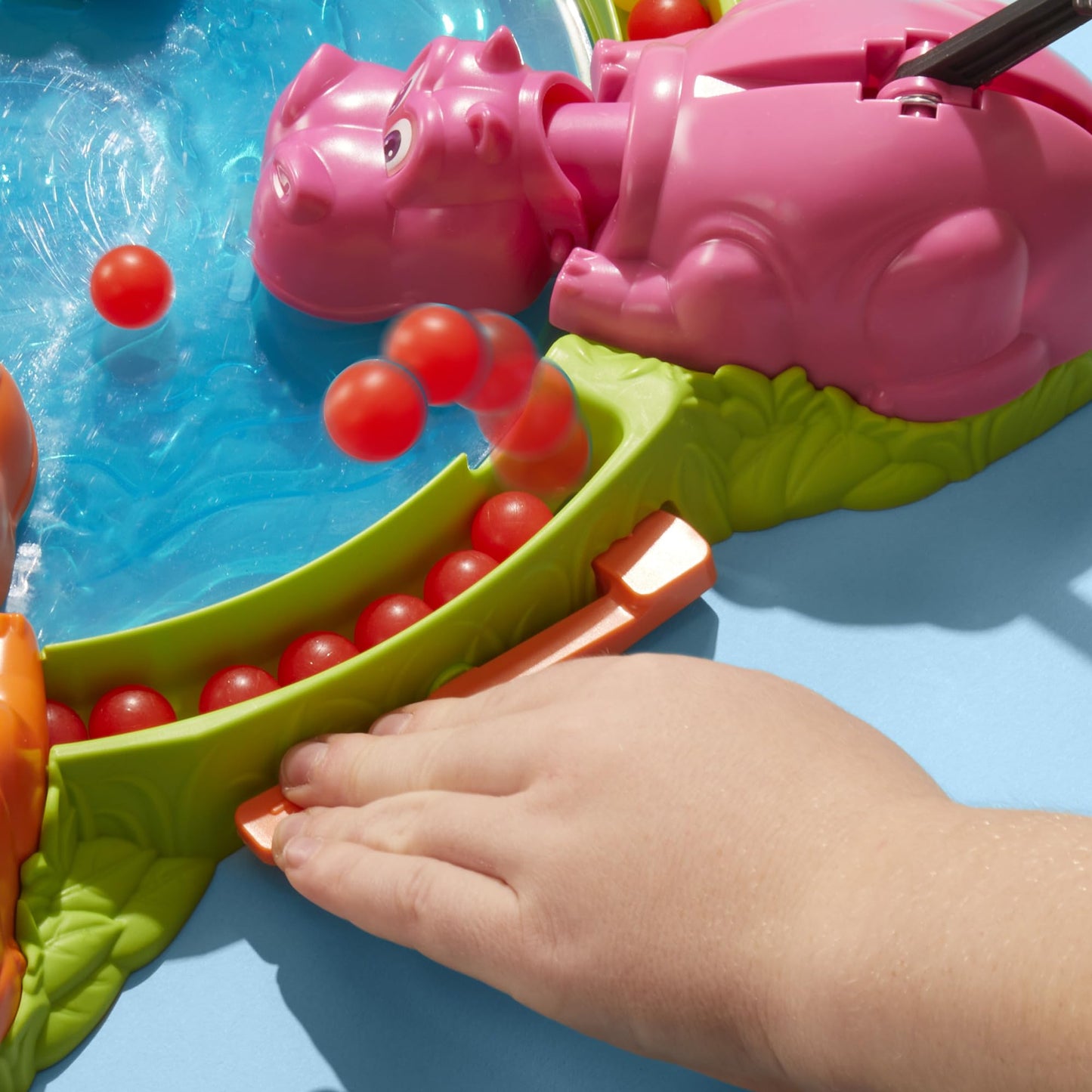 Hasbro Gaming Hungry Hungry Hippos Marble-Chomping Game for Kids, Fast-Paced Family Board Game with 4 Hippos & Marbles, Party Game for 2–4 Players, Ages 4+, Secret Santa Gift