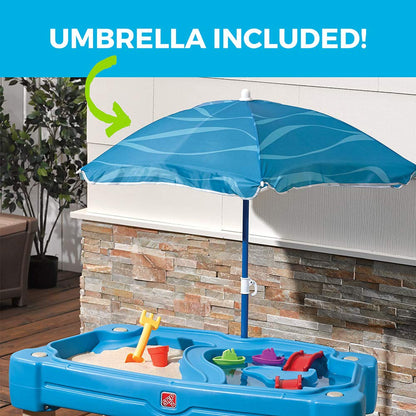 Step2 Sand & Water Table Cascading Cove with lid, parasol & 6 accessories | Activity table / Sand table with lid for the garden | Water toys for children