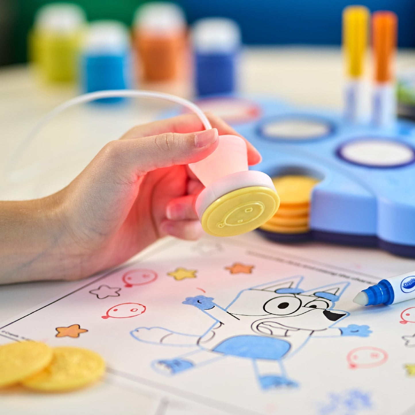 CRAYOLA Bluey Color Wonder Magic Light-Up Stamper | Includes 10 Bluey Stamps, 3 Markers, Stickers & 18 Colouring Pages | Magic Colouring Fun for Kids Ages 3+