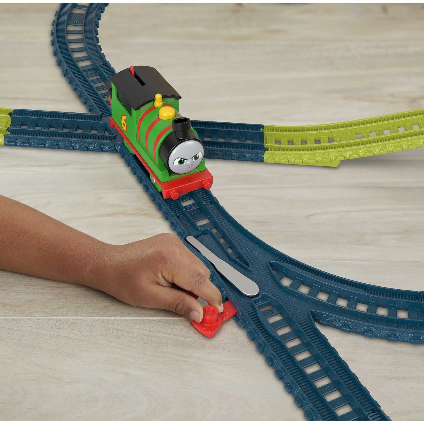 Thomas & Friends Percy 6-in-1 Toy Train for Children Aged 3 Years and Up