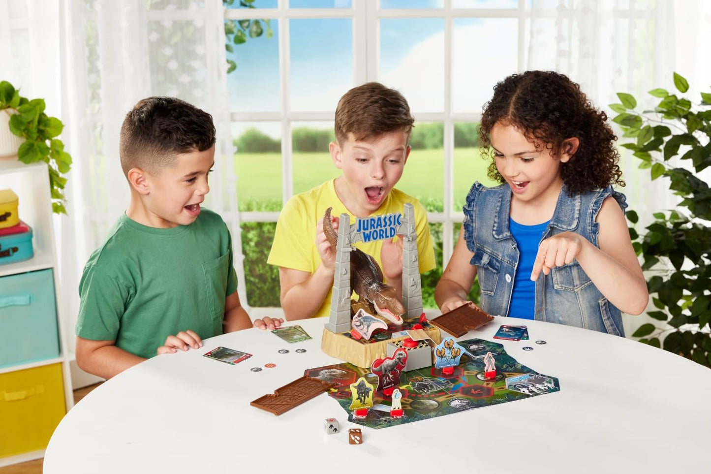 EPOCH Games - 7514 Jurassic World T-Rex Panic - Action Game