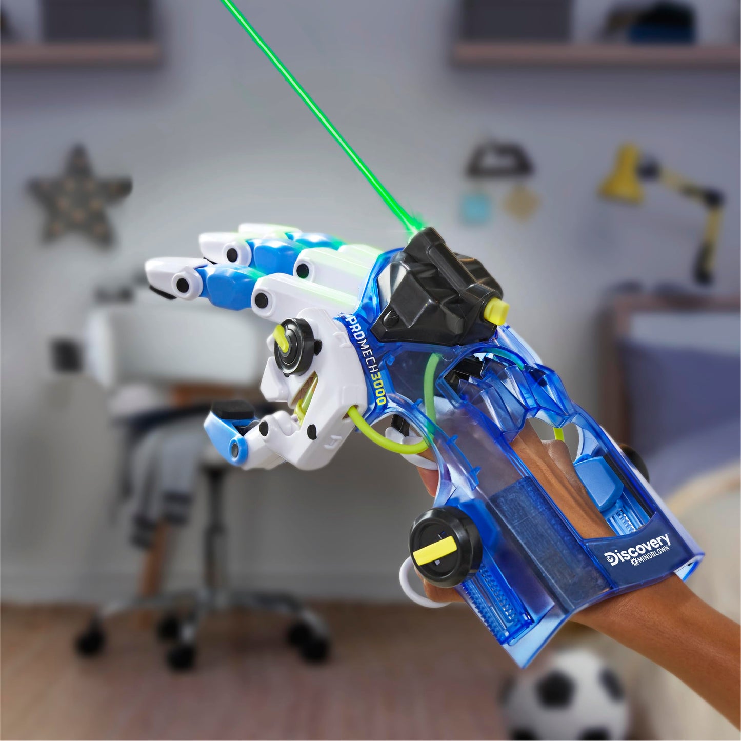 DISCOVERY #MINDBLOWN DIY Bionic Hand robotics kit showing a partially assembled hydraulic cyborg hand with 87 pieces for kids and teens.