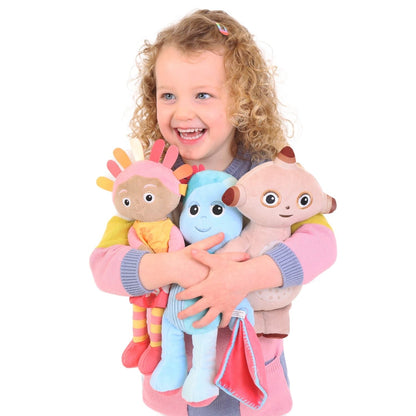 In The Night Garden Iggle Piggle Talking Teddy Bear, Cbeebies Cute & Sensory toys. Comforting sounds. Kids Toys and Baby toys 0-6 months, Blue