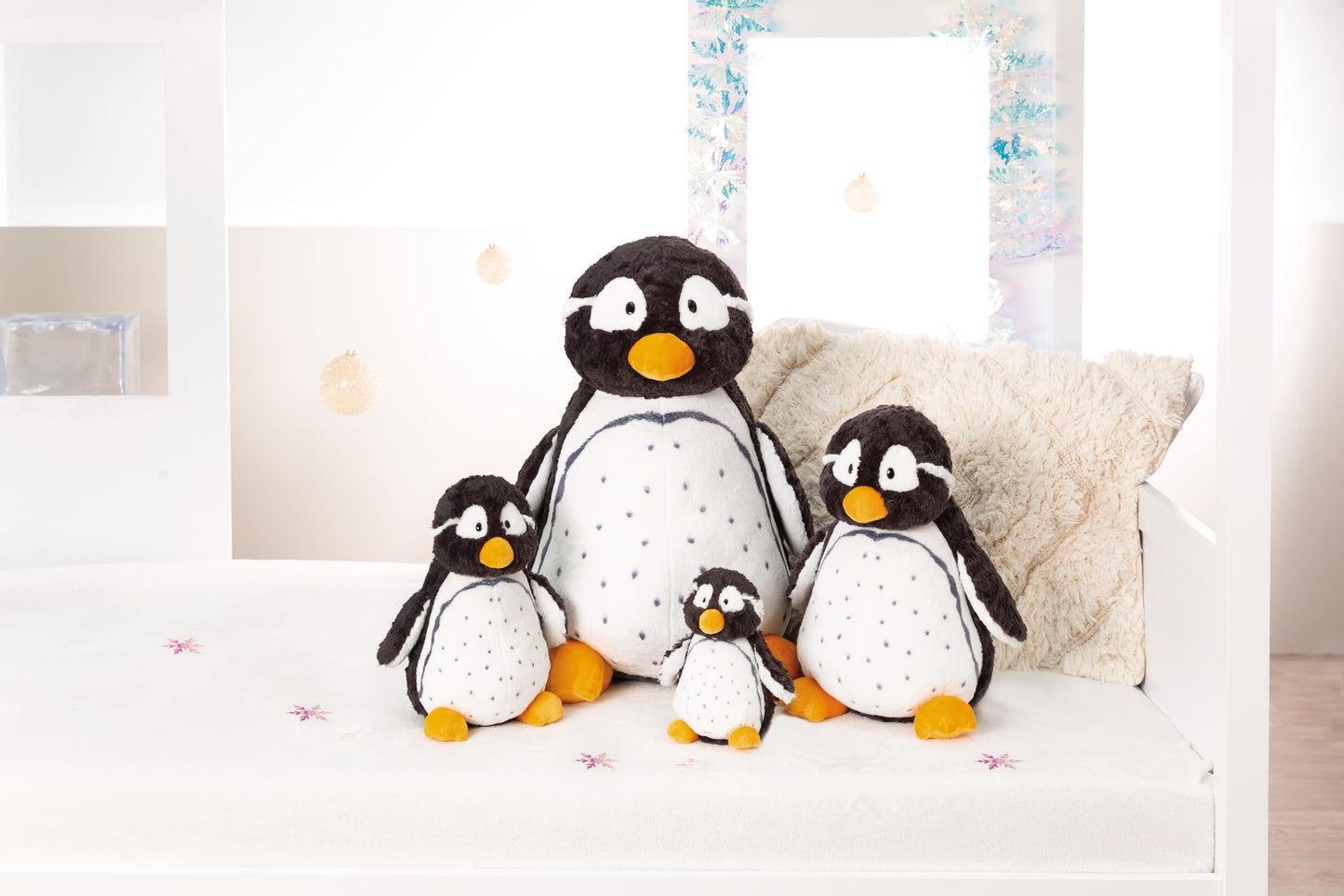Nici 49310 Cuddly Penguin Stas 16cm Black-White Sitting-Sustainable Made Plush, Cute Soft Toy to Cuddle and Play with, for Children & Adults, Gift idea, Grau,Schwarz,Schwarz-weiß,weiß