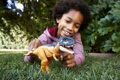 Jurassic World Dominion Roar Strikers Skorpiovenator Dinosaur Action Figure with Roaring Sound and Attack Action, Toy Gift Physical & Digital Play , HDX37