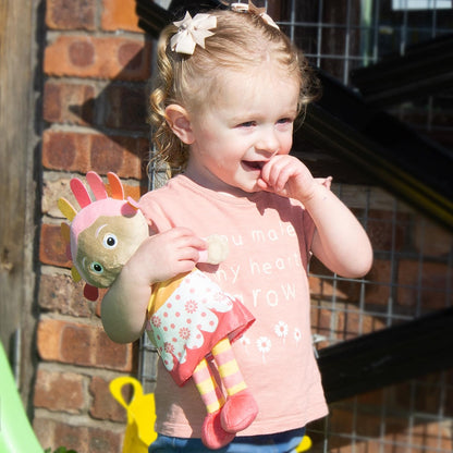 In the Night Garden Upsy Daisy Talking Teddy Bear, Cbeebies Cute & sensory toys. Comforting sounds. Kids Toys & Baby toys 0-6 months, Pink