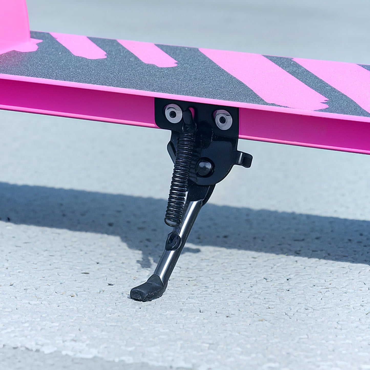 AIYAPLAY Scooter for Ages 3-8 Years, Folding Kick Scooter with Adjustable Handle, Two Light Up Wheels, Handbrake, Rear Brake, Pink