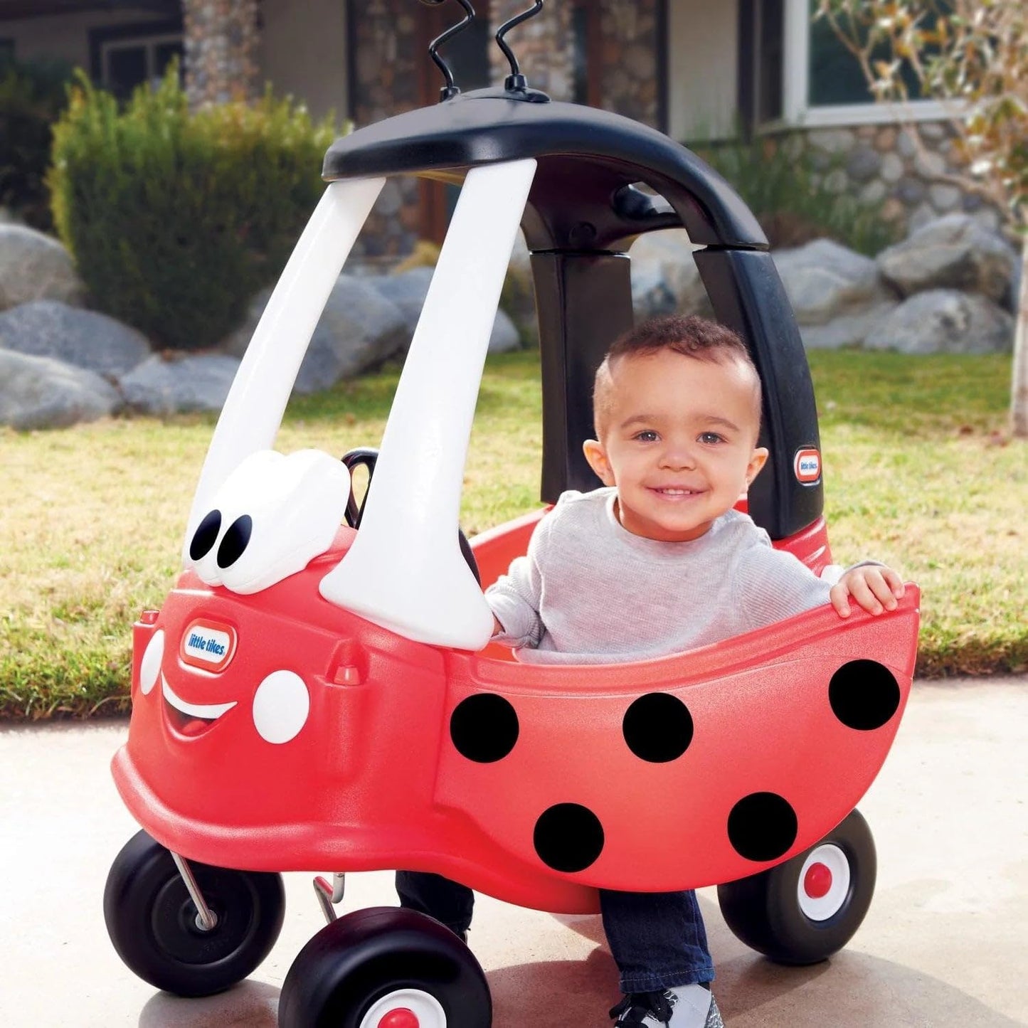 little tikes Ladybug Cozy Coupe Car - Ride-On with Real Working Horn, Clicking Ignition Switch, & Fuel Cap