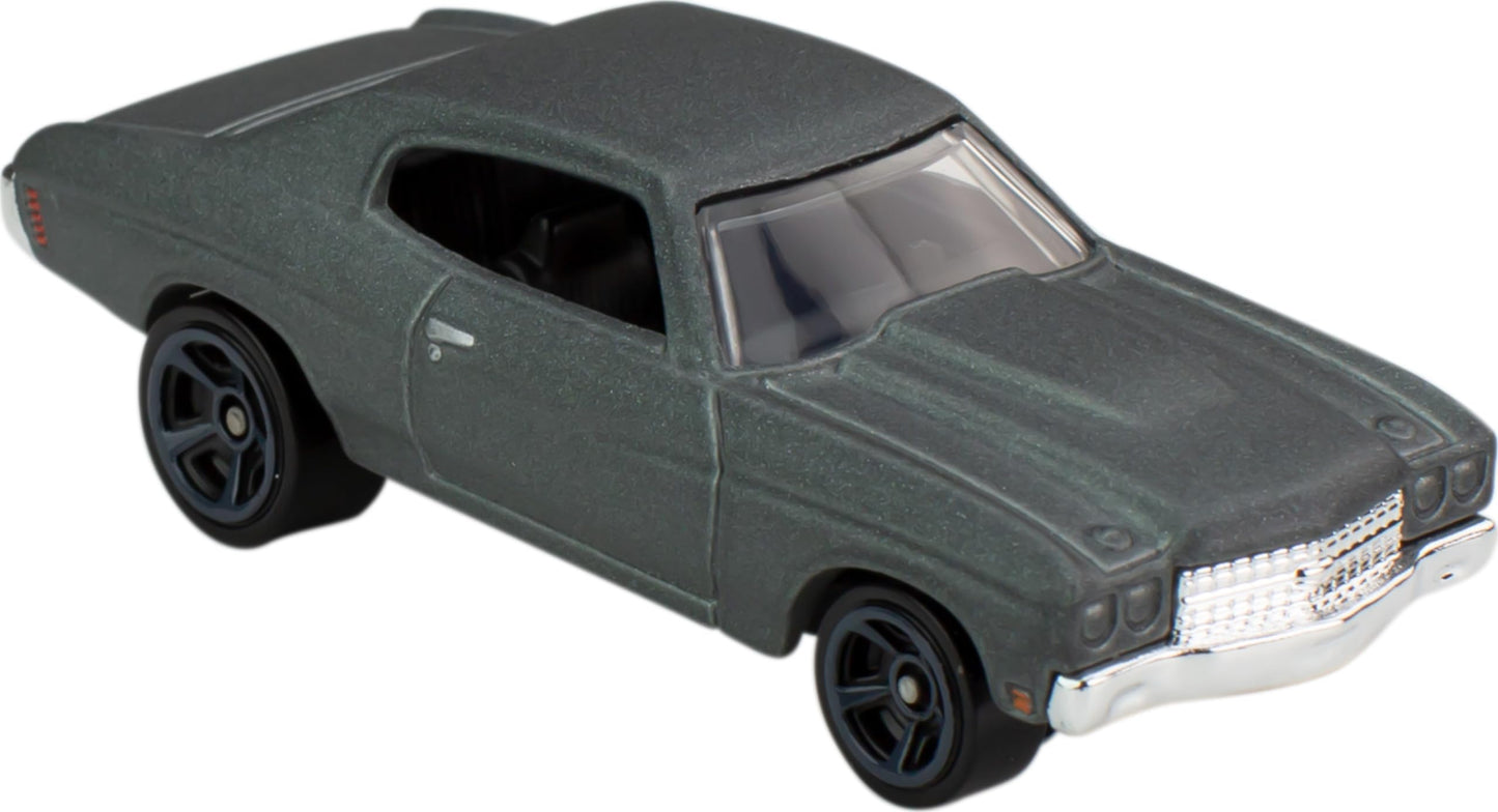 Hot Wheels Fast and FURIOUS Box of 5 Models Car Dodge Charger Toyota Supra Mustang Aston Martin - Scale 1:64 - HND08