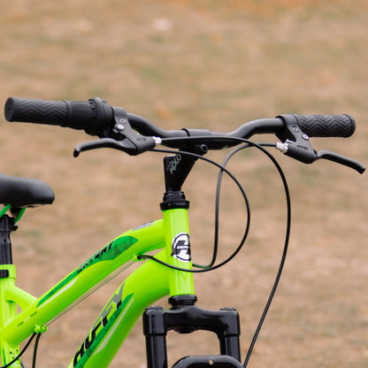 Huffy Extent 20-Inch Boys’ Mountain Bike, 6-Speed Microshift Gear System, Front Suspension, Durable Steel Frame, All-Terrain Tyres, For Kids Ages 5–9 Years, Antifreeze Green